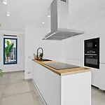 Semesterbostad Villalia Nerea *